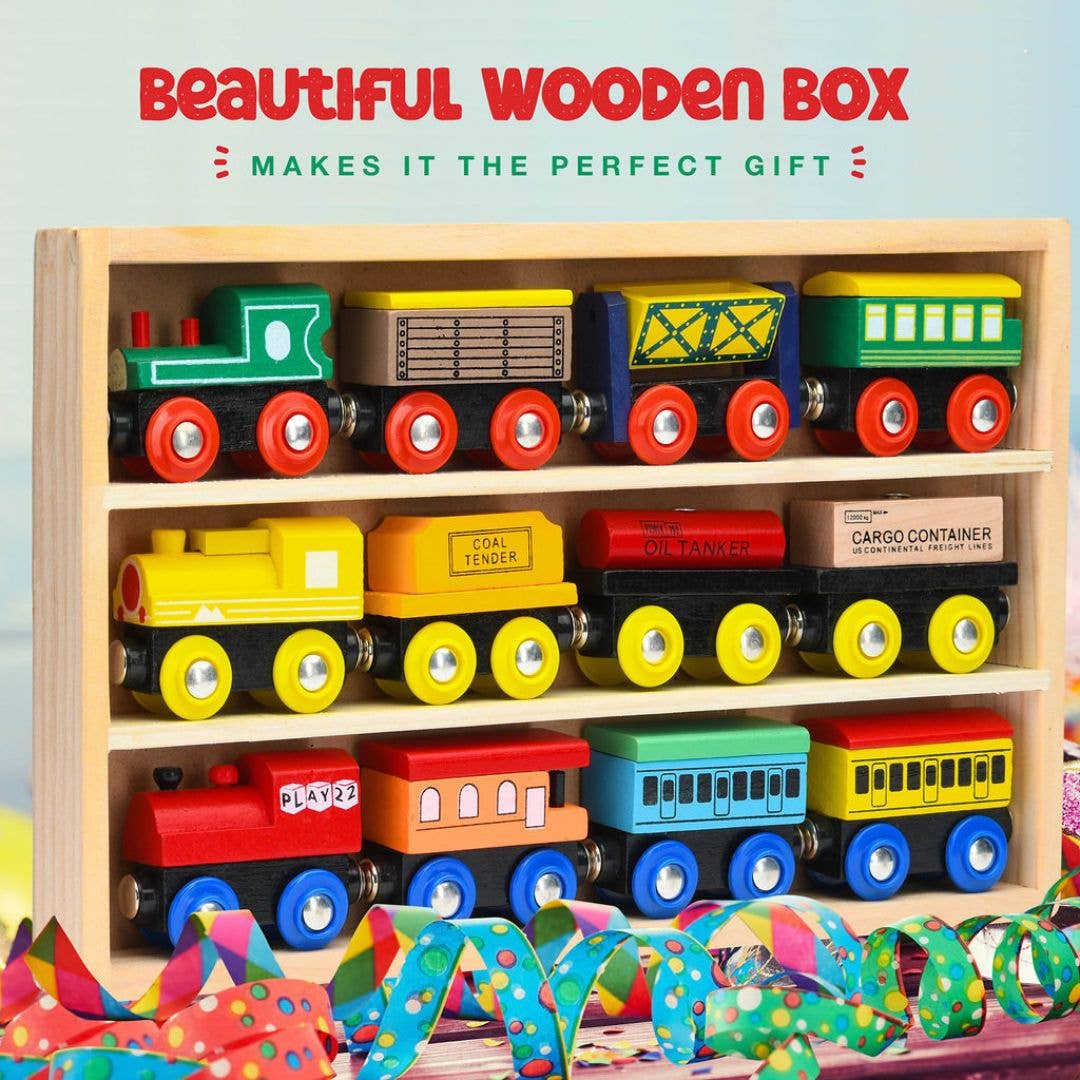 Play22 - Wooden Magnetic Train Set - 12 PCS
