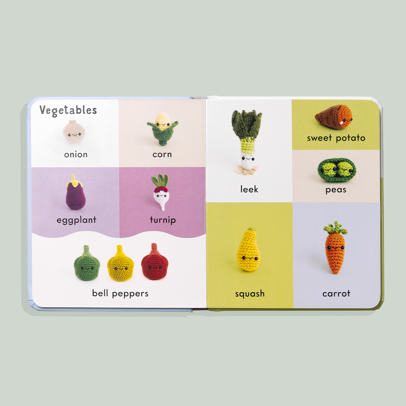 Paige Tate & Co. - First Words with Cute Crochet Friends (Baby Board Book)