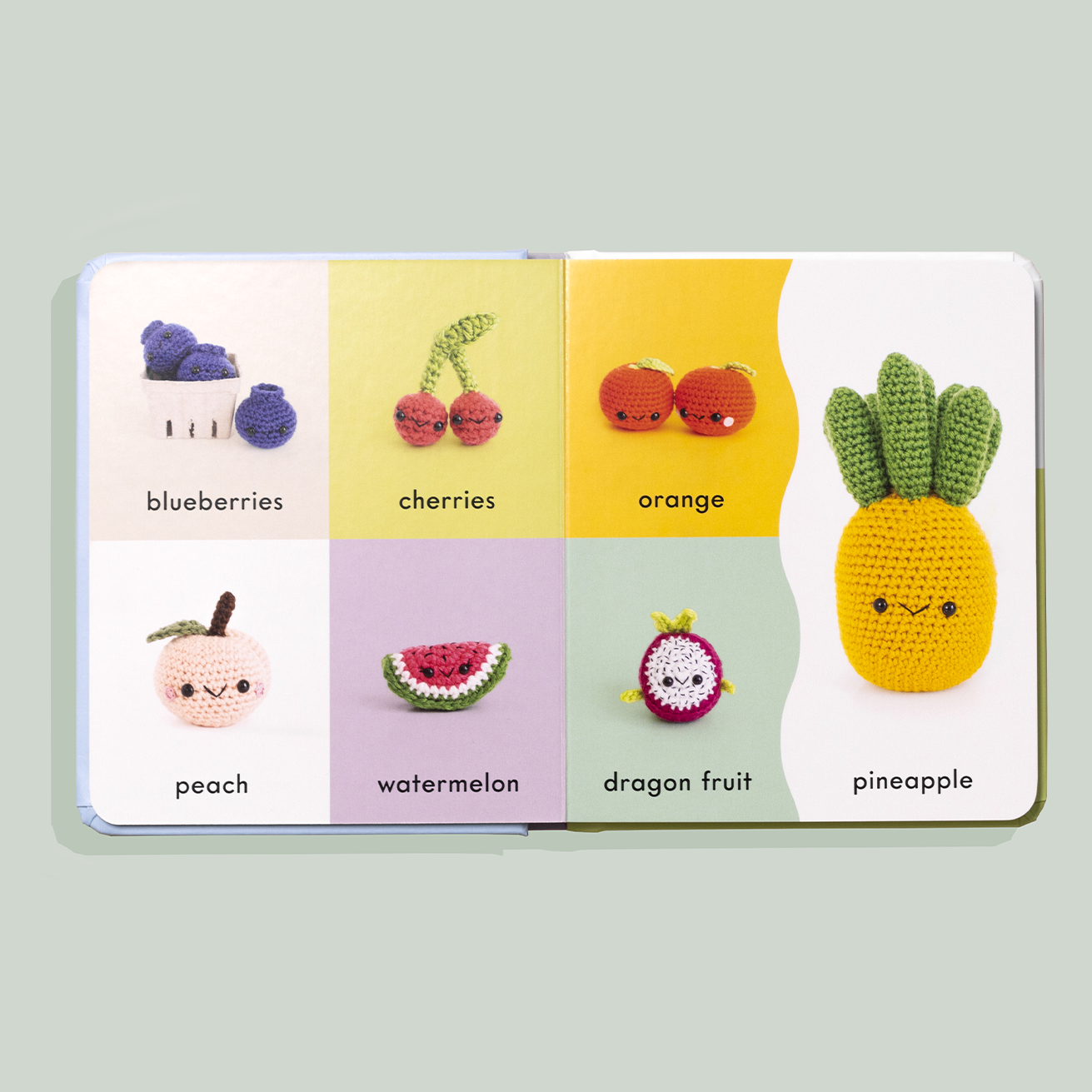 Paige Tate & Co. - First Words with Cute Crochet Friends (Baby Board Book)