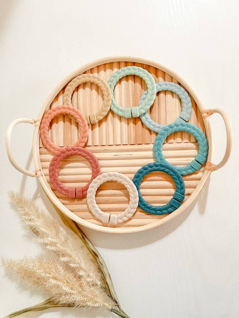 Itzy Ritzy Canada - Bitzy Bespoke Itzy Rings™ Linking Ring Set: Rainbow