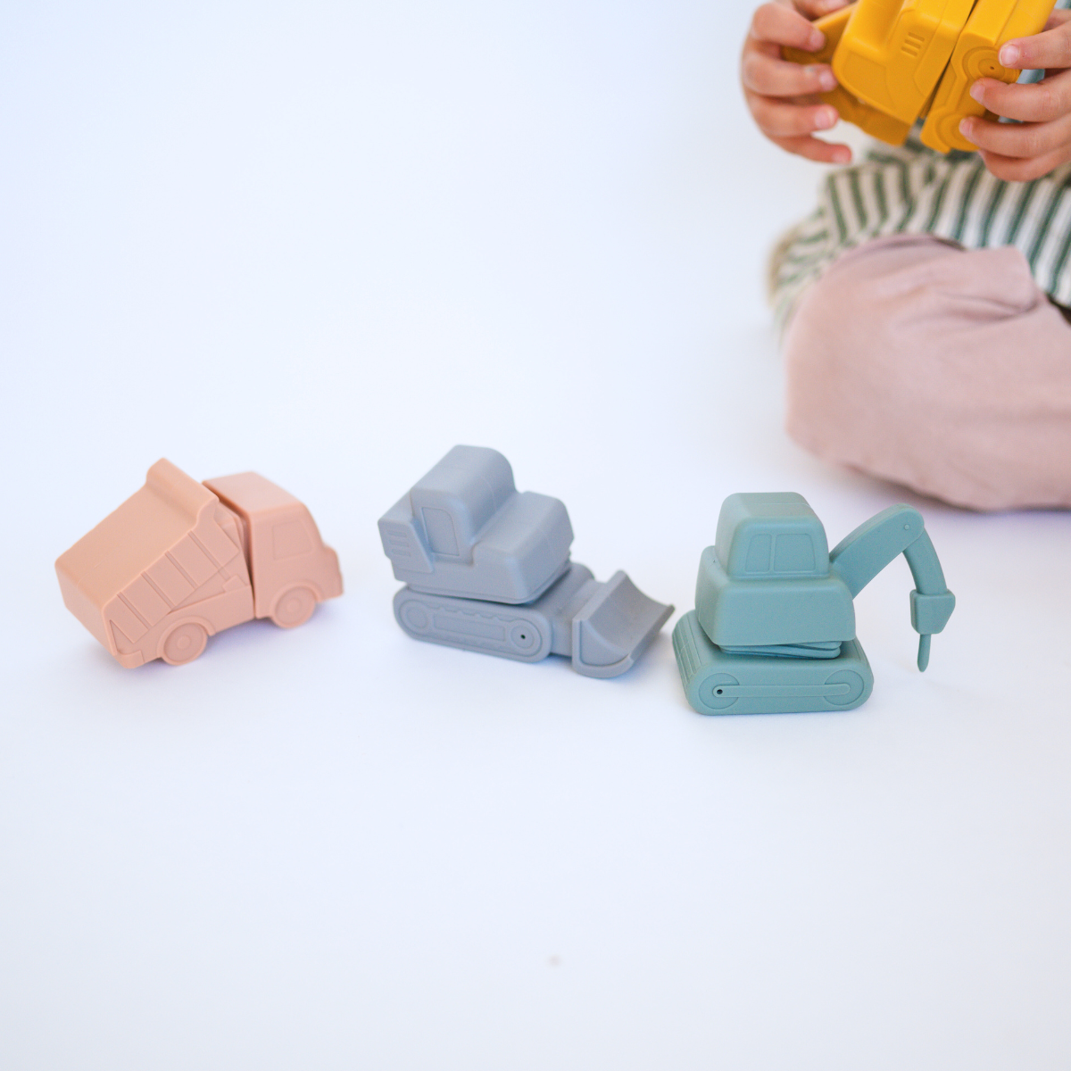Mold Free Bath Toys - Construction - Set of 4 - bug + bean kids - Glee Garden